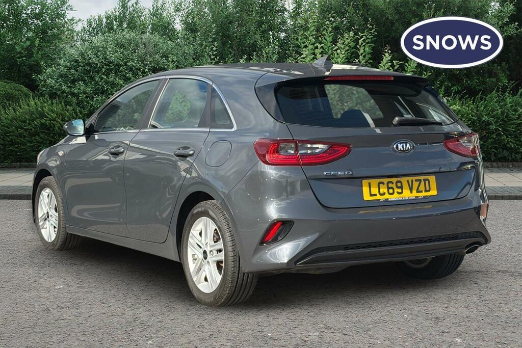 Kia Ceed 1.6 Crdi 2 Silver #3