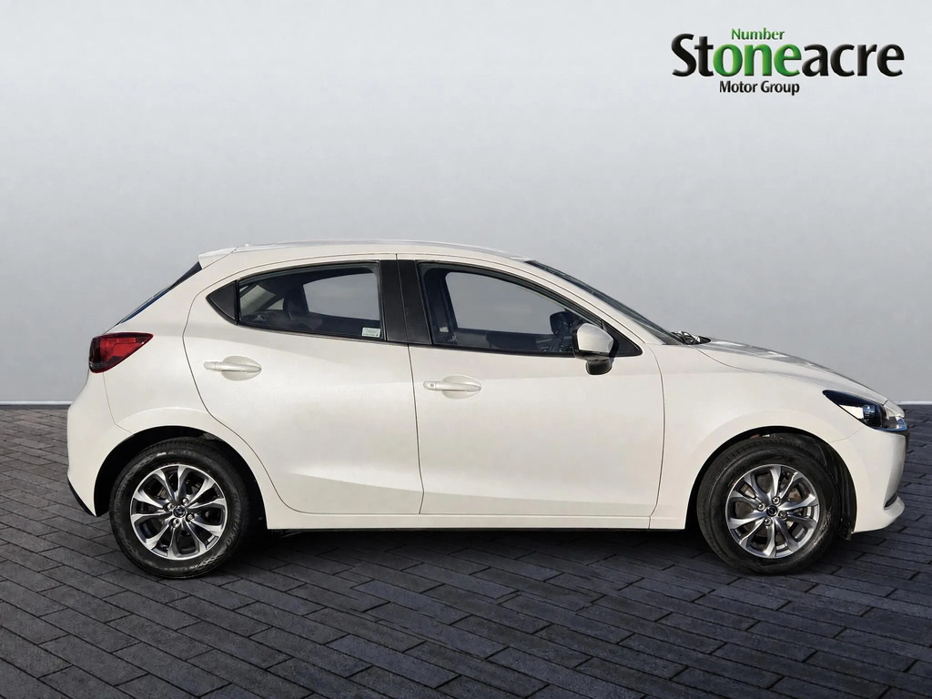 Mazda 2 1.5 Skyactiv-g Se-l Euro 6 Ss White #2