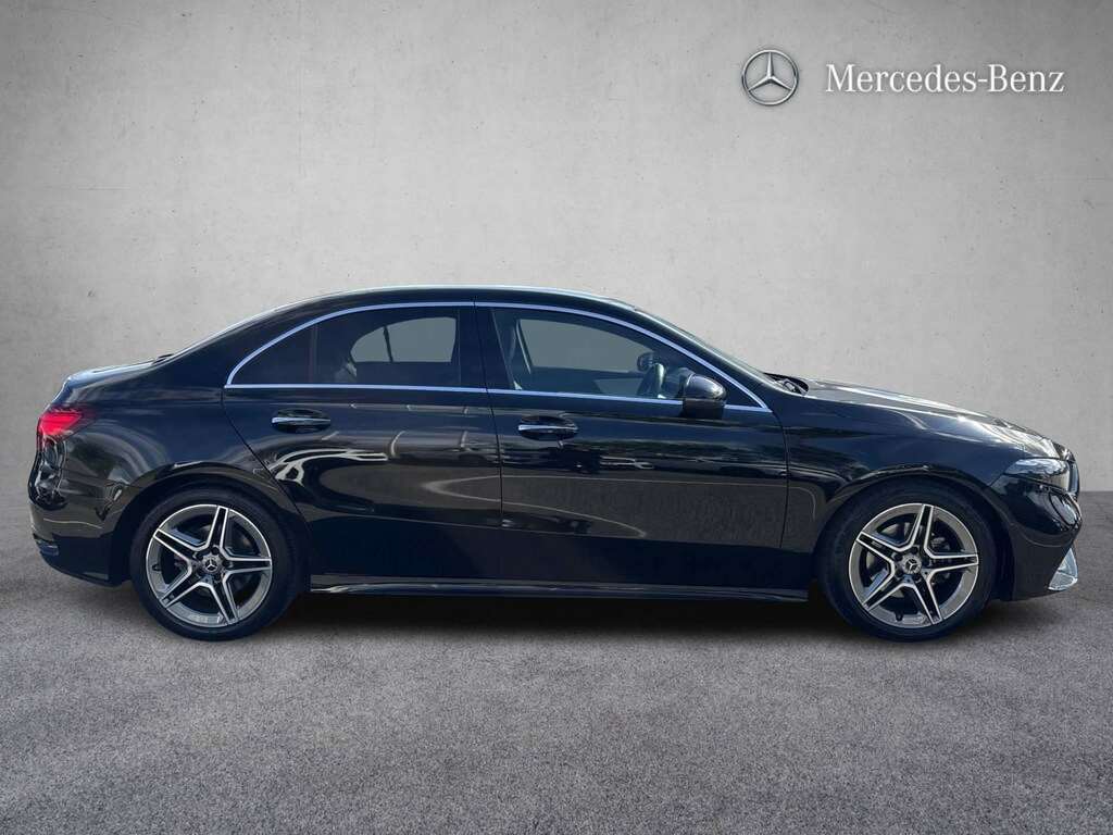 Mercedes-Benz A Class A200 Amg Line Executive 2023 Black #4