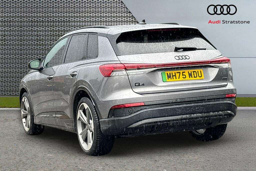 Audi Q4 E Tron 210Kw 45 Quattro 82Kwh Black Edition 2026 Grey #3