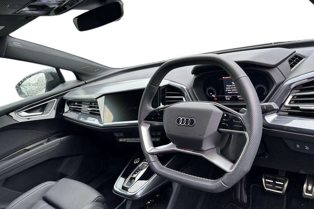 Audi Q4 E Tron 210Kw 45 Quattro 82Kwh Black Edition 2026 Grey #6