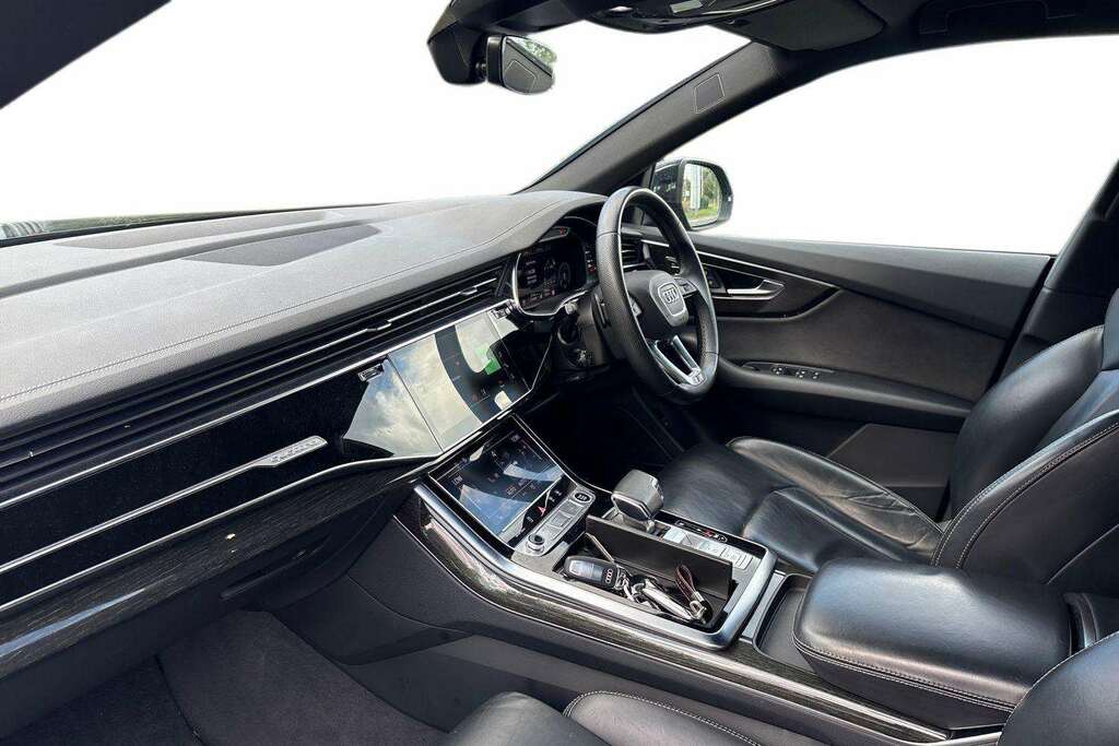 Audi Q8 55 Tfsi Quattro Black Edition Tiptronic 2023 Black #2
