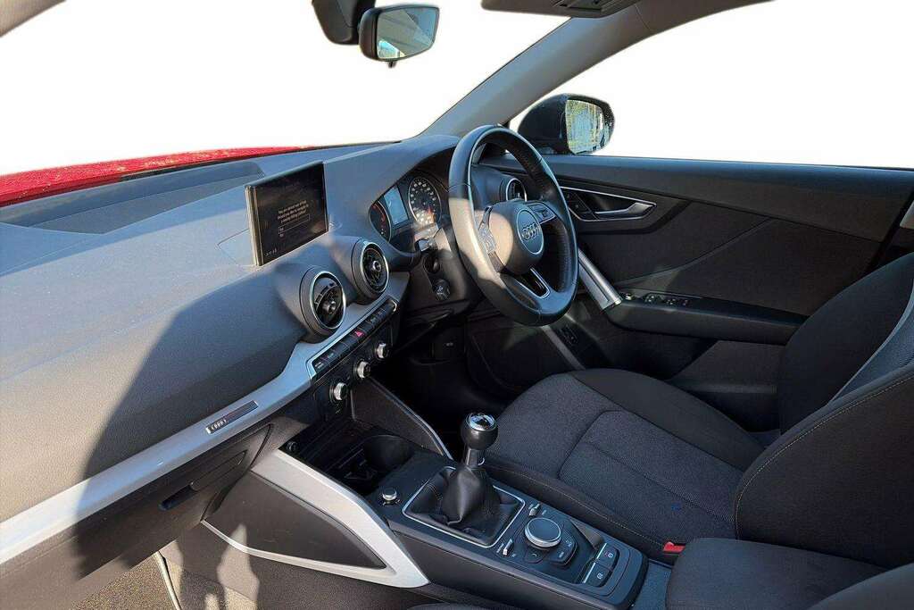 Audi Q2 1.5 Q2 Sport 35 Tfsi Grey #2