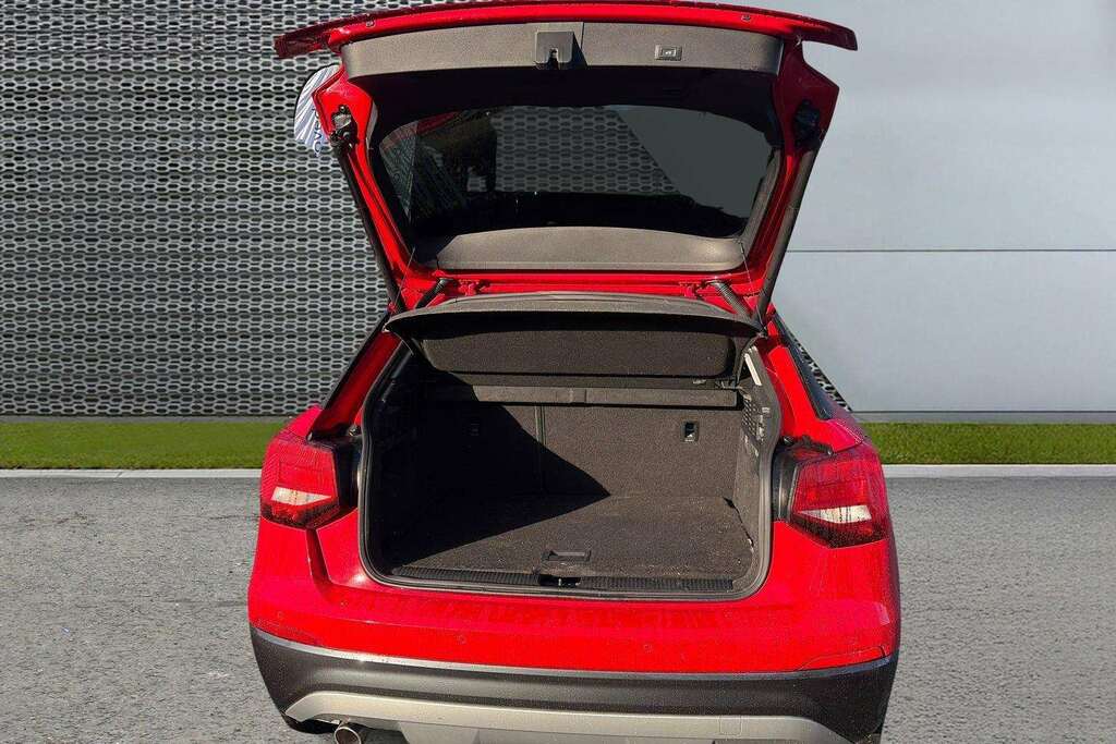 Audi Q2 1.5 Q2 Sport 35 Tfsi Grey #13