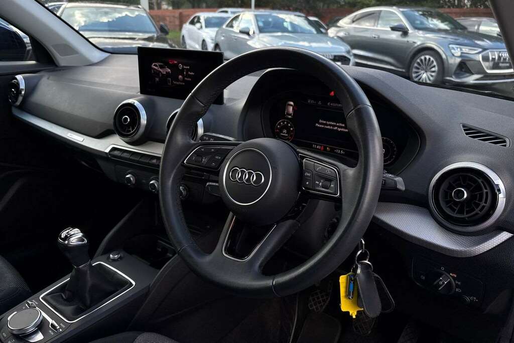 Audi Q2 30 Tfsi Sport 2023 Blue #6