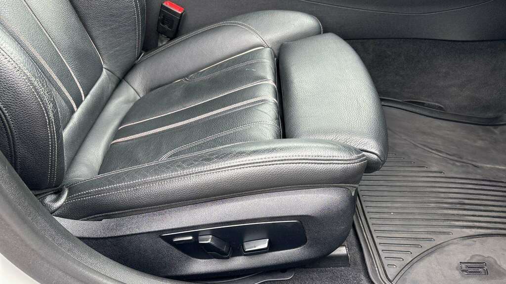BMW 5 Series 2.0 520D Se 188 Bhp Blue #27