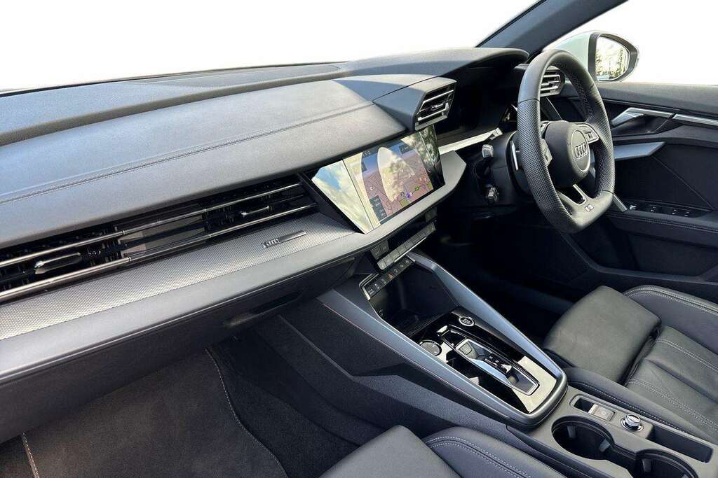 Audi A3 1.5 Tfsi 116 S Line S Tronic 2025 White #2