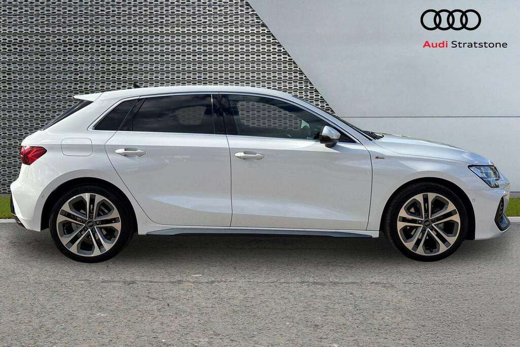 Audi A3 1.5 Tfsi 116 S Line S Tronic 2025 White #4