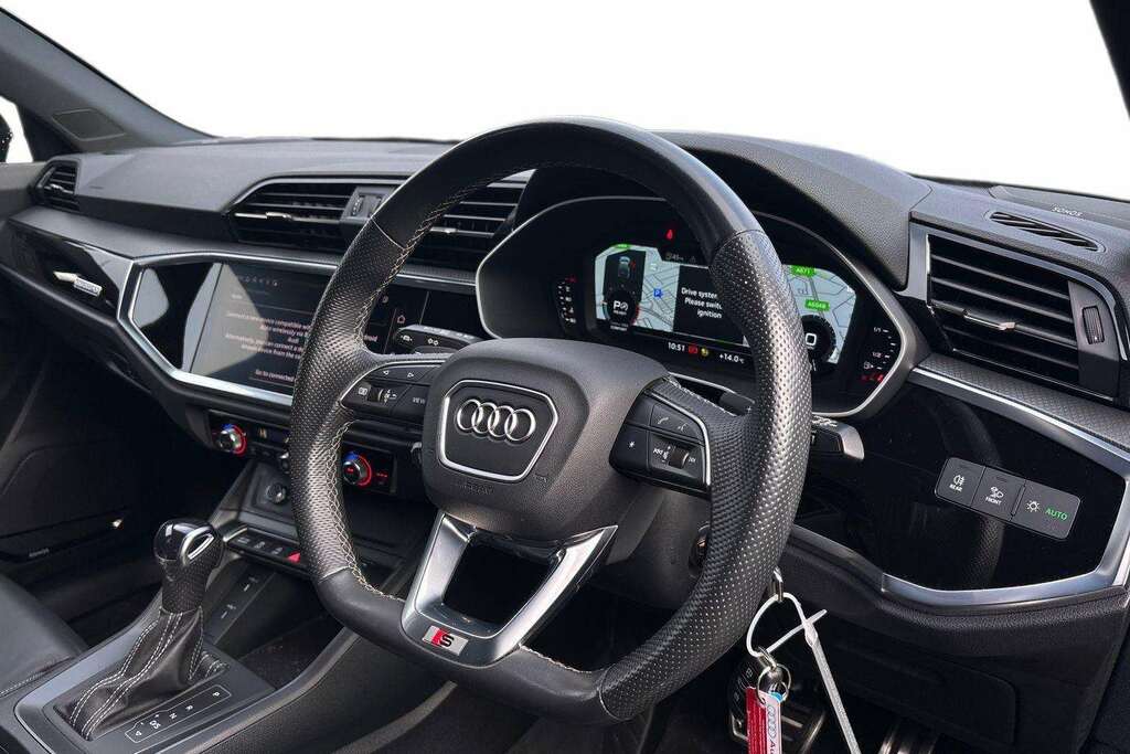 Audi Q3 35 Tfsi Black Edition S Tronic C-pluss Pack Black #6