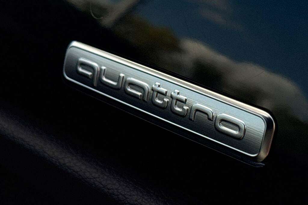 Audi Q3 1.5 E-hybrid S Line S Tronic 2025 Black #38
