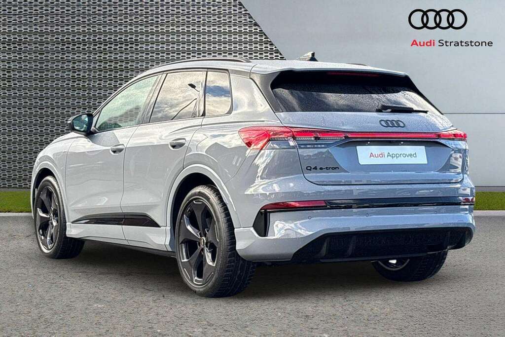Audi Q4 E Tron 210Kw Performance 82Kwh Black Edition 202 Grey #3