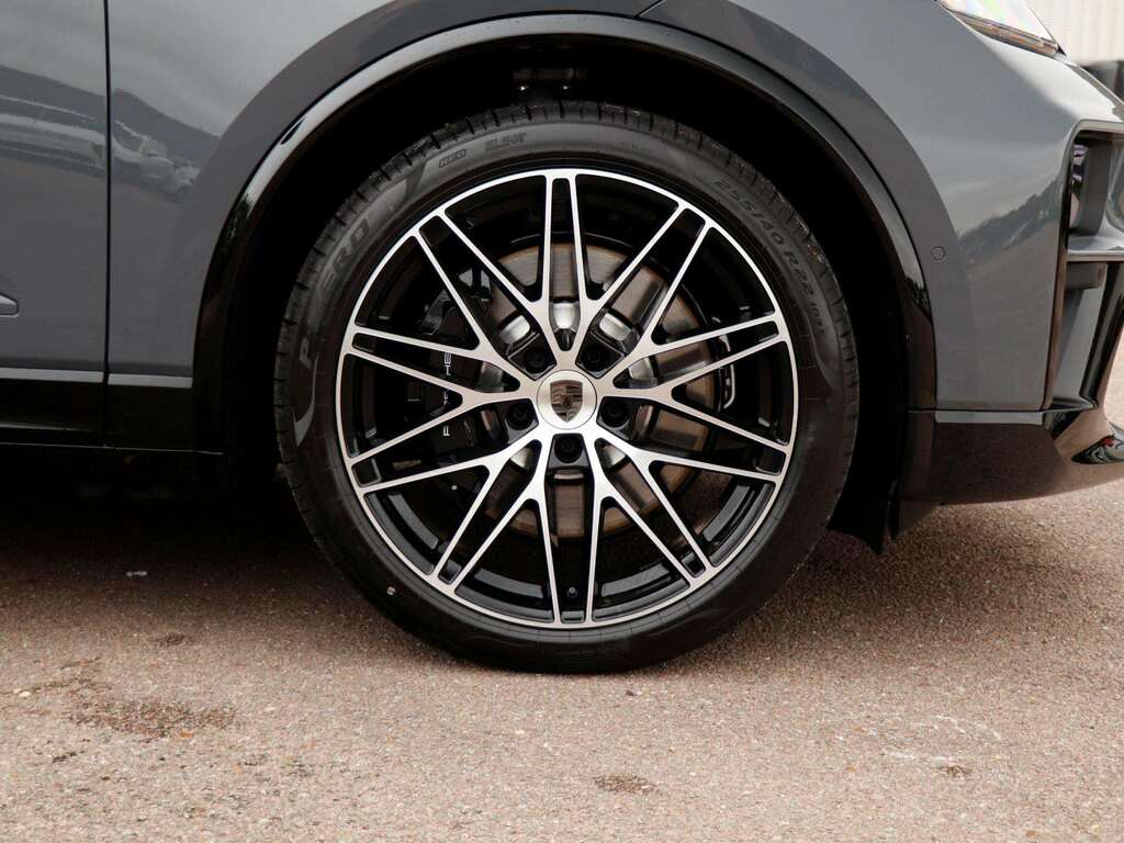 Porsche Macan 300Kw 4 100Kwh White #34