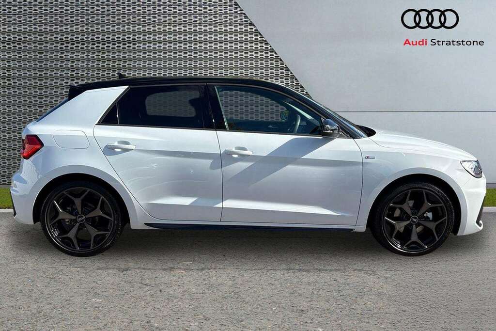 Audi A1 30 Tfsi Black Edition S Tronic 2026  #4
