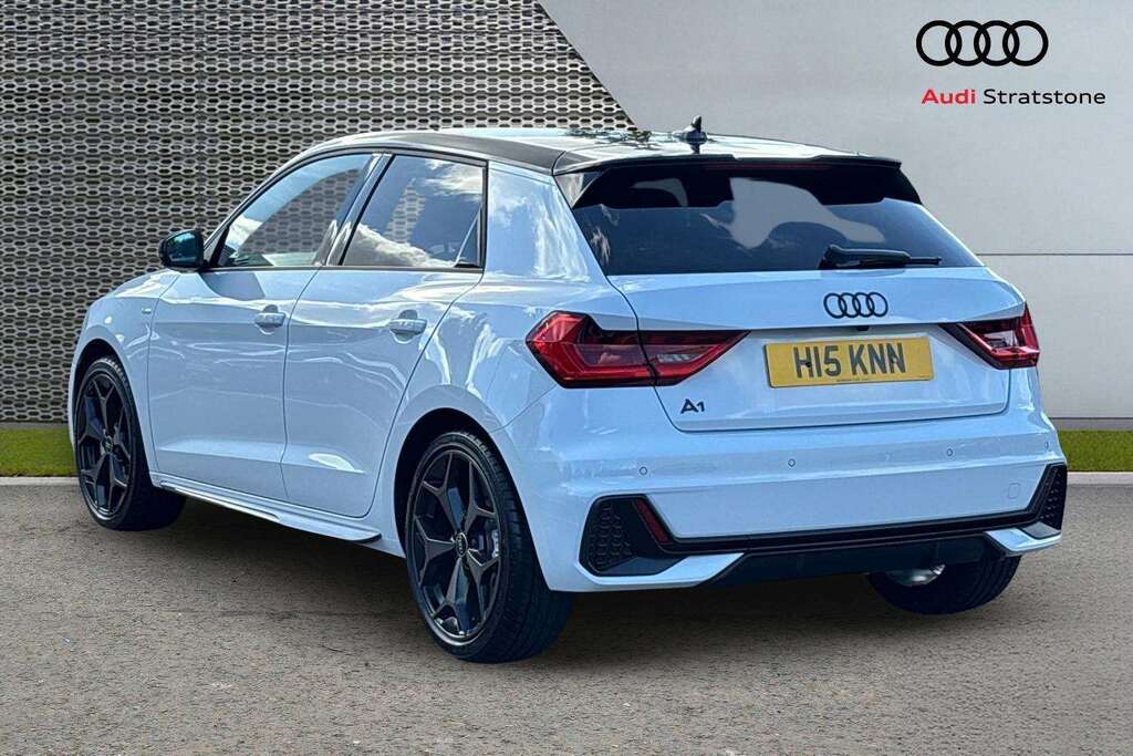 Audi A1 30 Tfsi Black Edition S Tronic 2026  #3