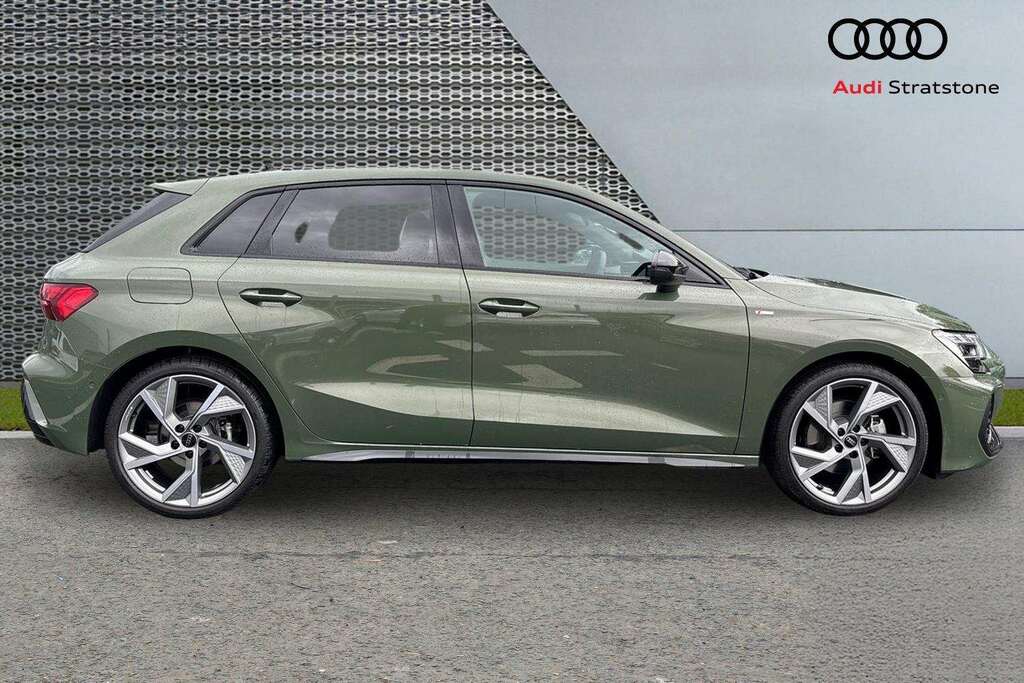 Audi A3 1.5 Tfsi 150 Black Edition S Tronic 2026 Green #4