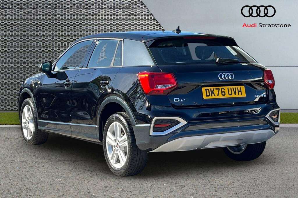 Audi Q2 35 Tfsi Sport 2026 Black #3