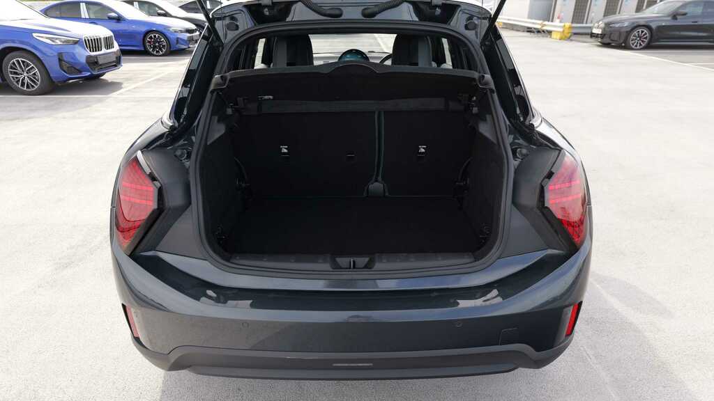 Mini Hatch 1.5 C Exclusive 2025 Grey #4