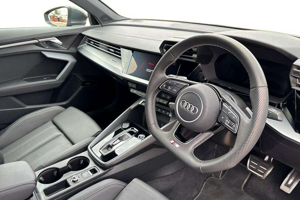 Audi A3 35 Tfsi S Line S Tronic Tech Pack 2025 Grey #6