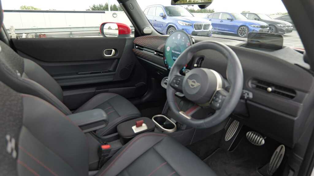 Mini Hatch 2.0 John Works Level 2 2025 White #6