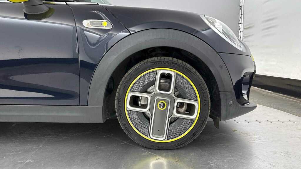 Mini Hatch 135Kw Cooper S Level 3 33Kwh 2021 LC21RJJ Black #3