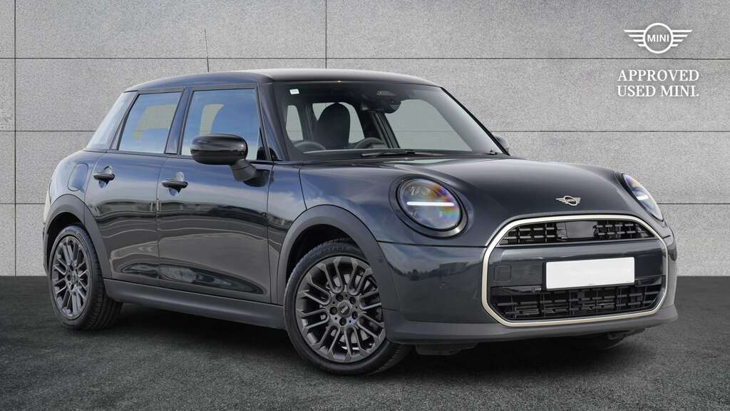 Mini Hatch 1.5 C Exclusive 2025 Grey
