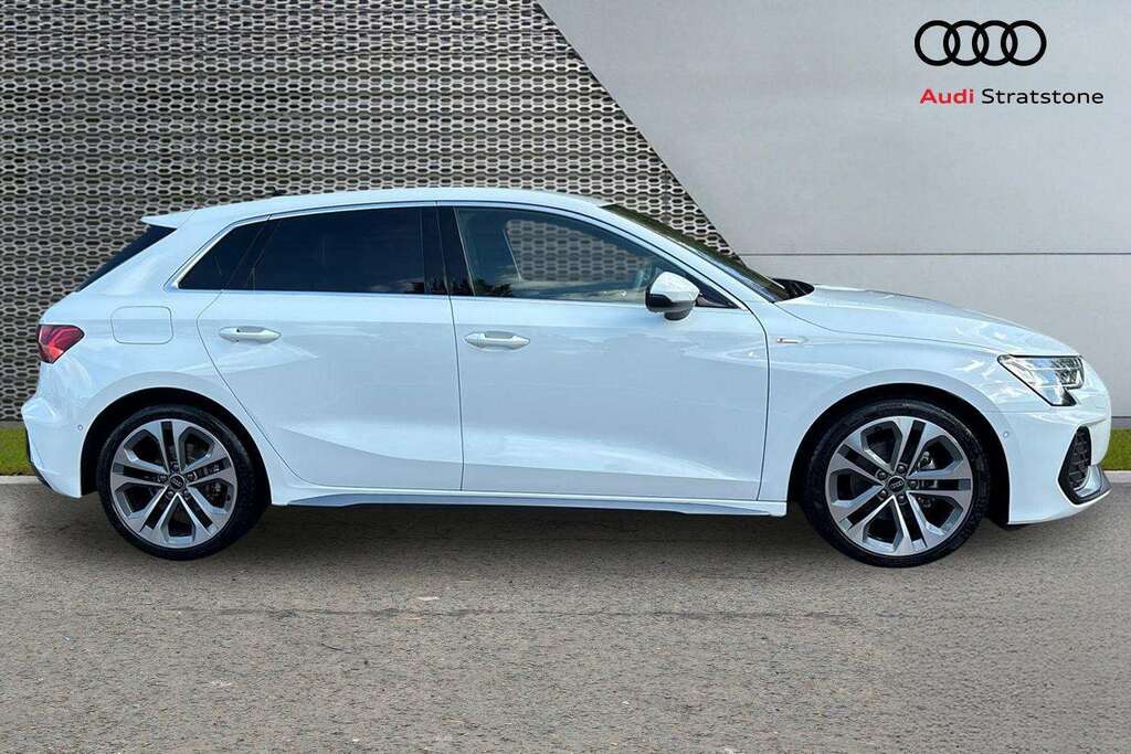 Audi A3 1.5 Tfsi 150 S Line S Tronic 2026 White #4