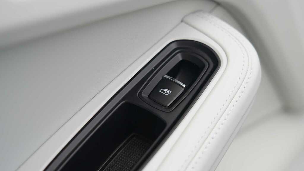 Porsche Macan 3L S Black #24
