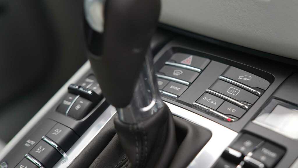 Porsche Macan 3L S Black #33