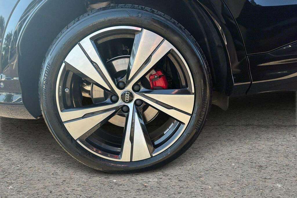 Audi Q5 E-hybrid 25.9Kwh S Line Black #9