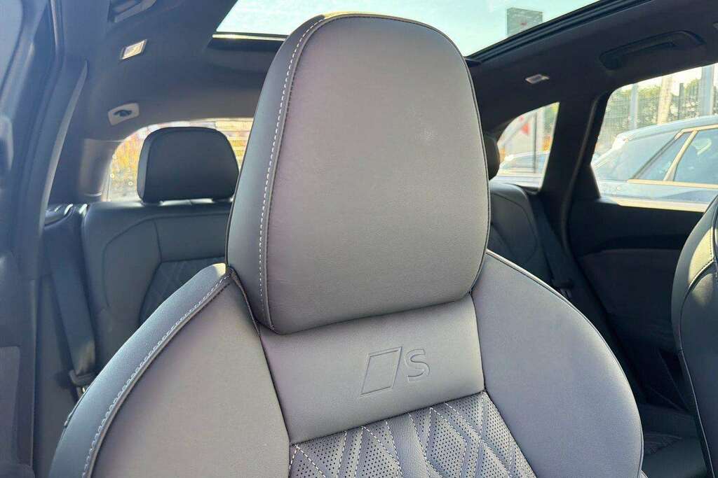 Audi Q5 E-hybrid 25.9Kwh S Line Black #34