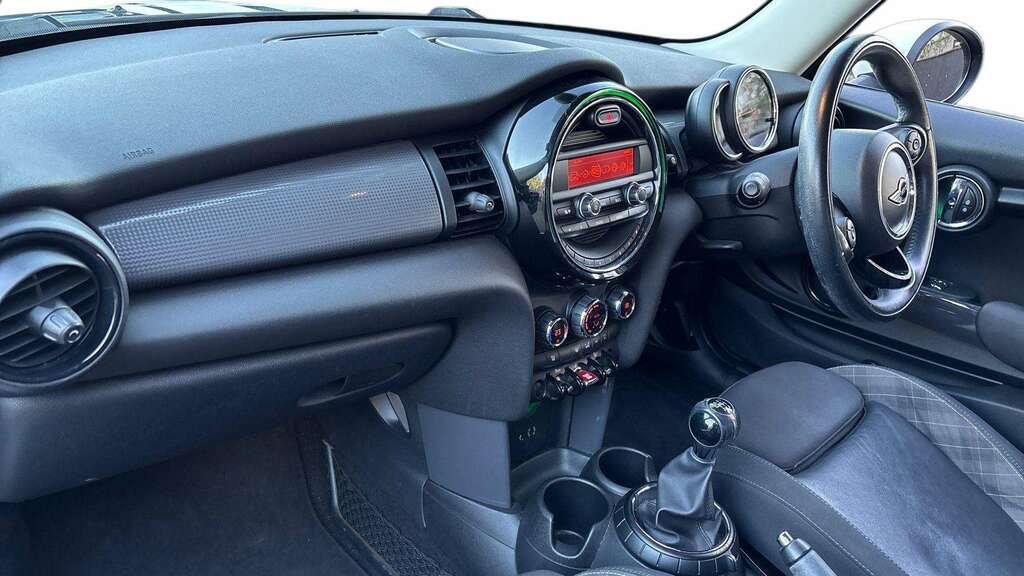 Mini Hatch 1.5L Cooper D Black #8
