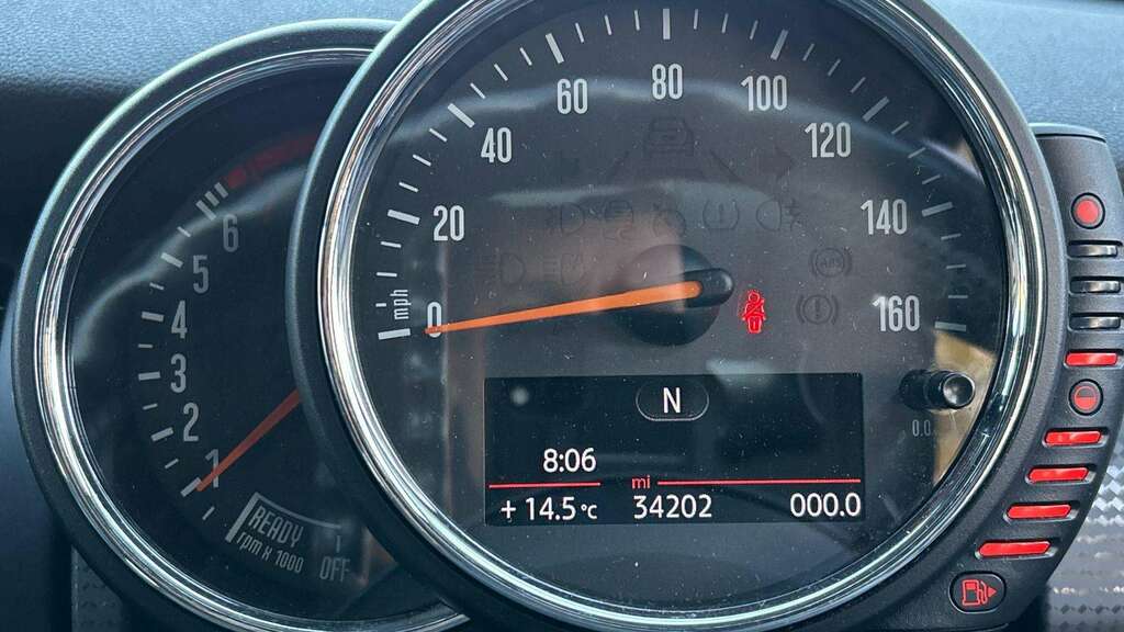 Mini Hatch 1.5L Cooper D Black #10