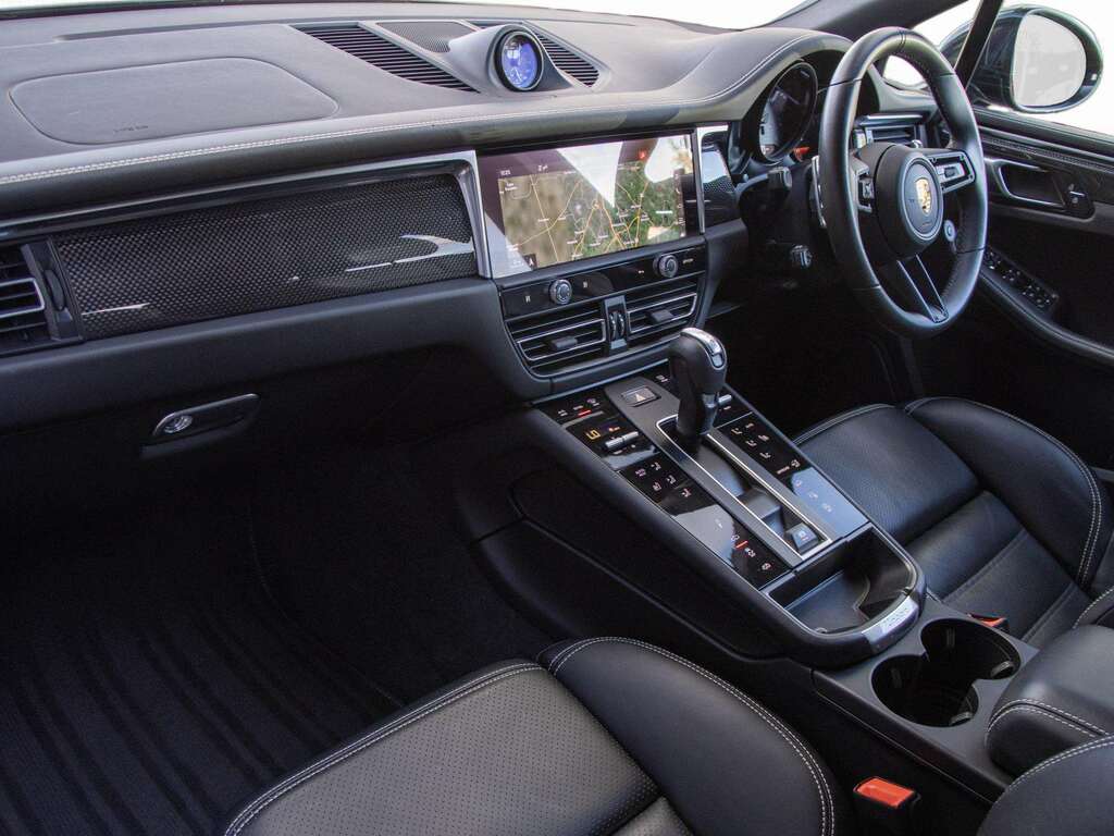 Porsche Macan S Pdk Red #26