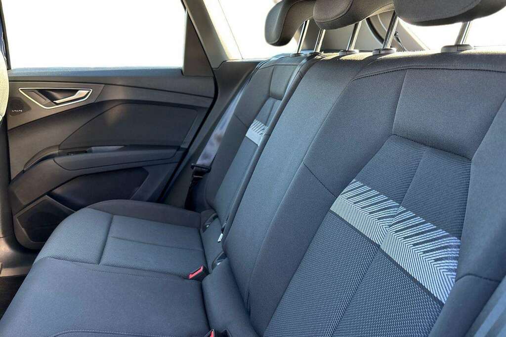 Audi Q4 E Tron 150Kw 40 82Kwh Sport 2023 Grey #22