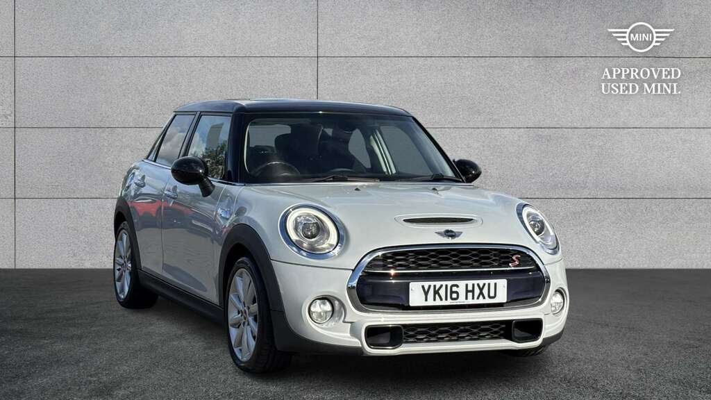 Mini Hatch 2.0 Cooper S 2016 White