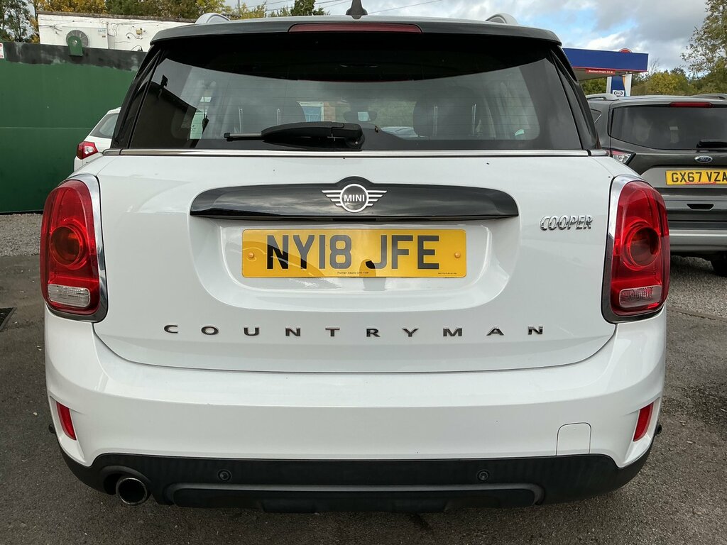 Mini Countryman 1.5 Cooper Suv Euro 6 Ss 136 White #6