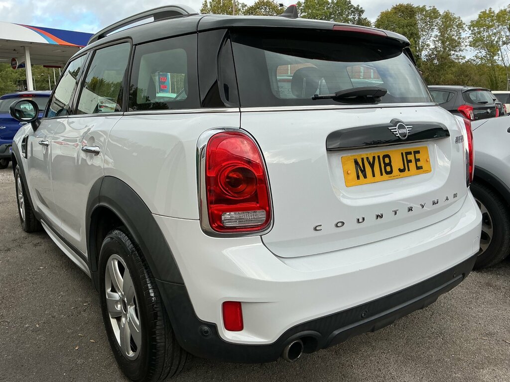 Mini Countryman 1.5 Cooper Suv Euro 6 Ss 136 White #4