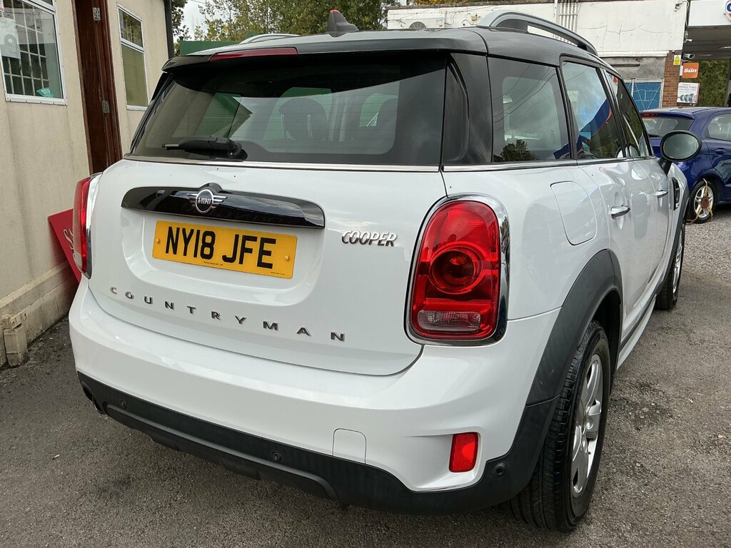 Mini Countryman 1.5 Cooper Suv Euro 6 Ss 136 White #3