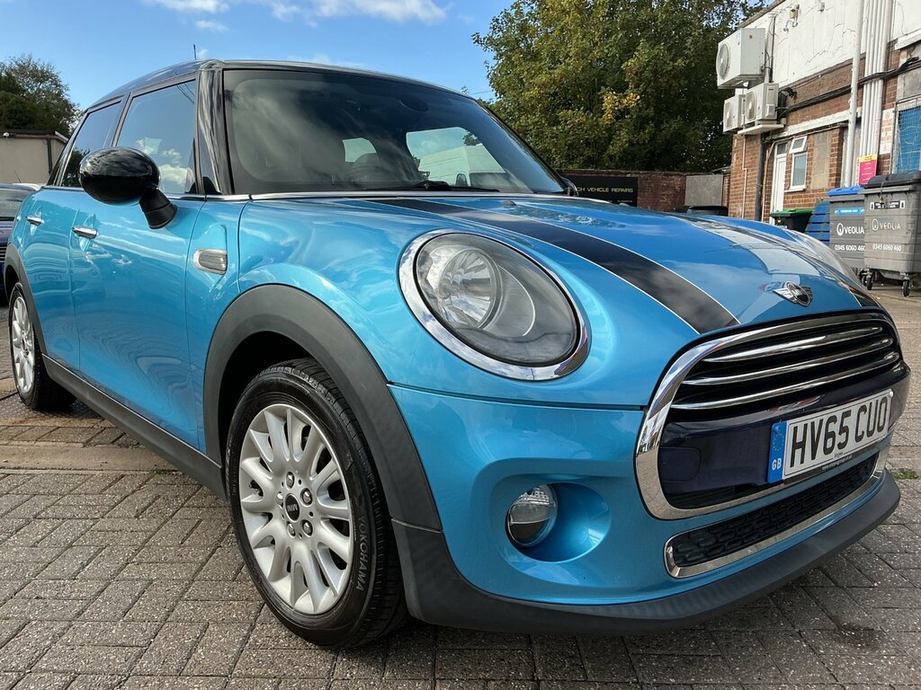 Mini Hatch 1.5 Cooper Hatchback Euro 6 Ss Blue #2