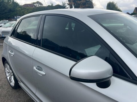 Audi A1 1.6 Tdi Sport Euro 5 Ss White #13