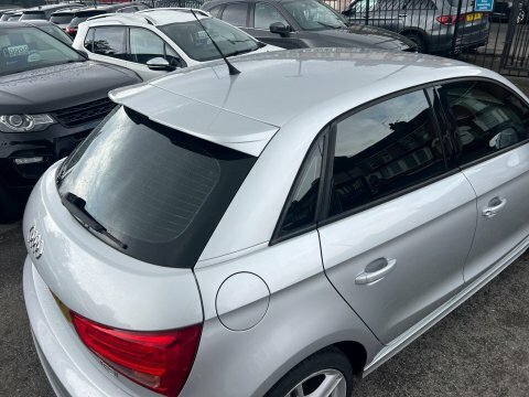 Audi A1 1.6 Tdi Sport Euro 5 Ss White #15