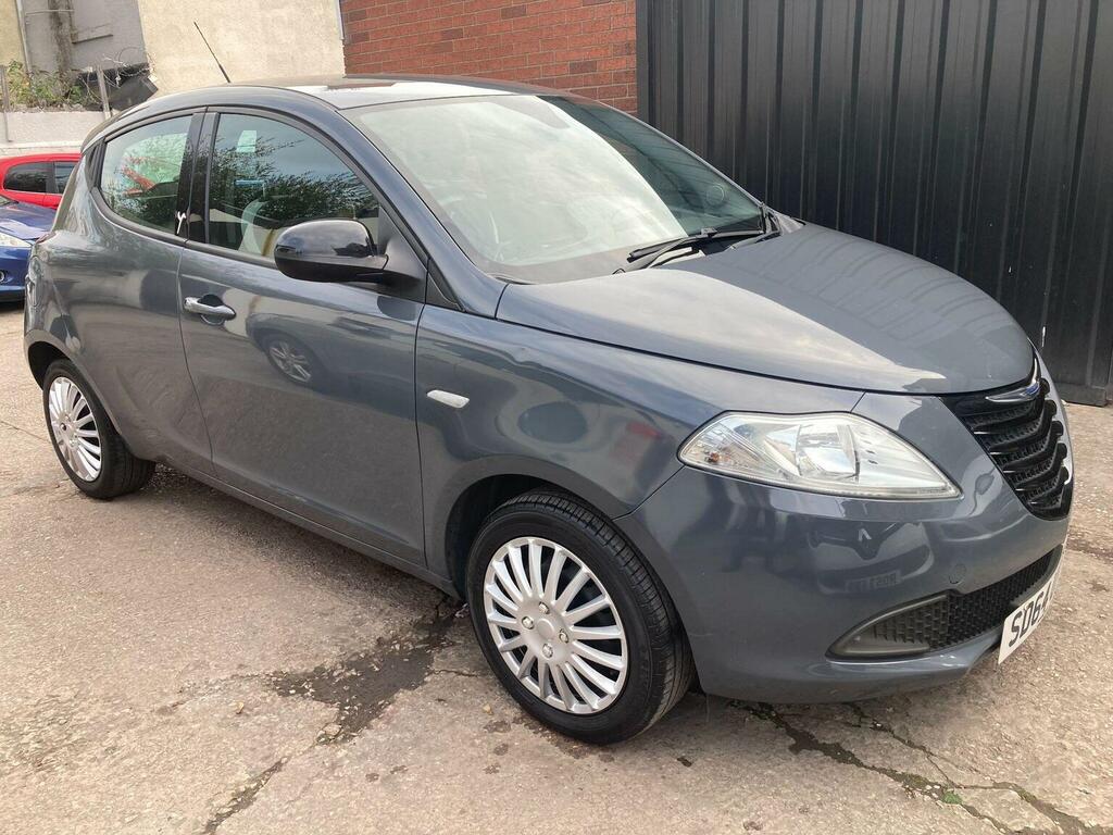 Chrysler Ypsilon 1.2 Silver Euro 6 201464 SD64UPP Grey
