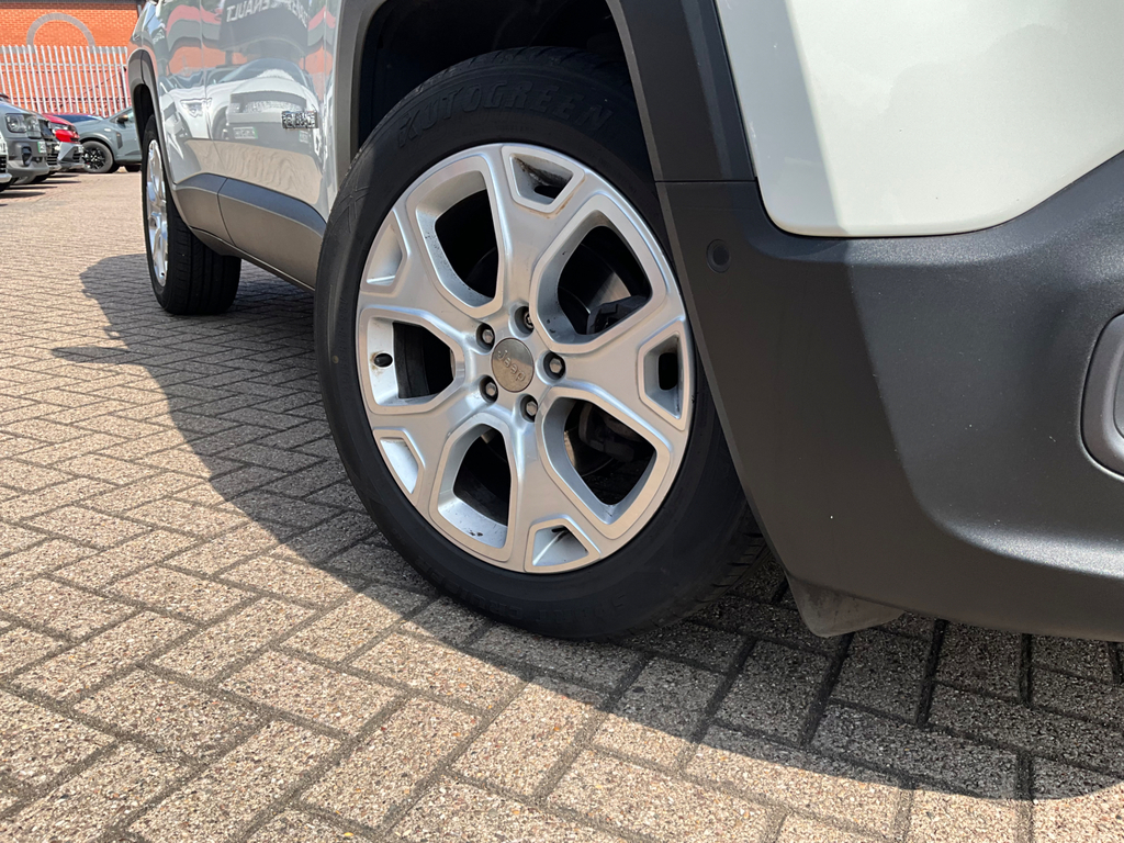 Jeep Renegade 1.6 E-torq Longitude #36