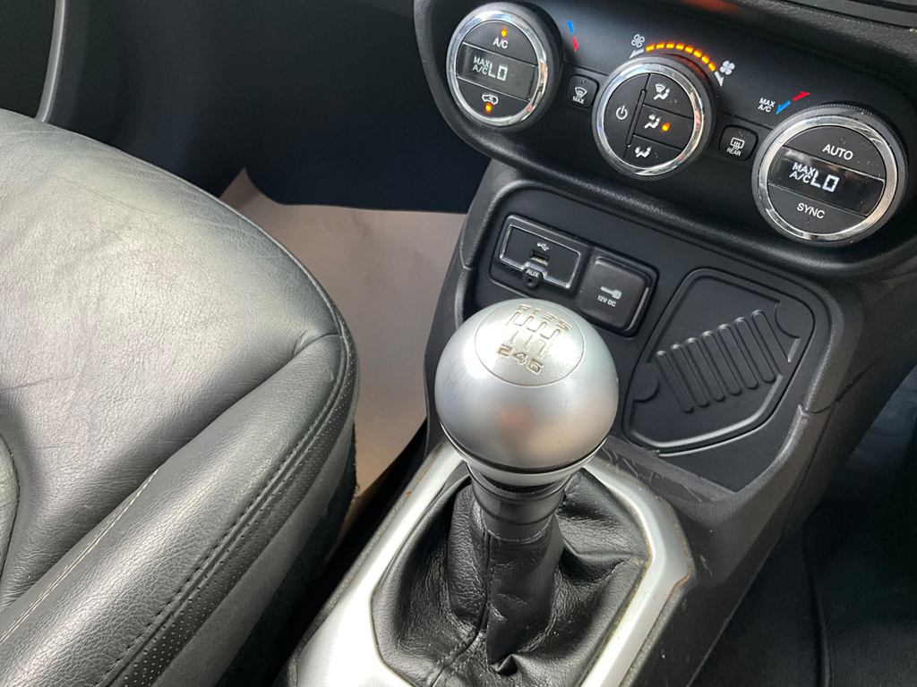 Jeep Renegade 1.6 E-torq Longitude #14