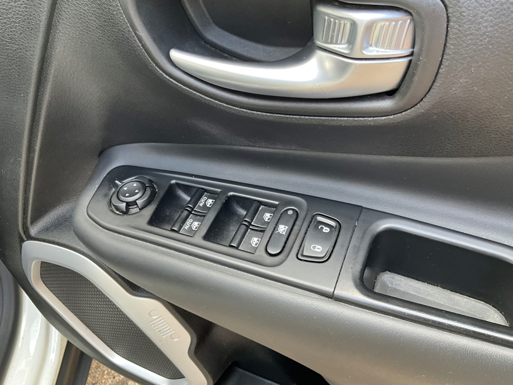 Jeep Renegade 1.6 E-torq Longitude #18