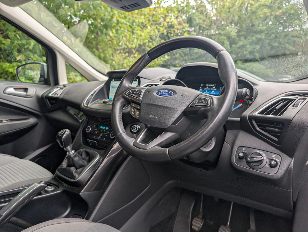 Ford C-Max 1.5 Tdci Titanium Mpv  #2