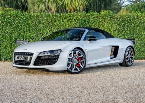 Audi R8 5.2 R8 Spyder White #2