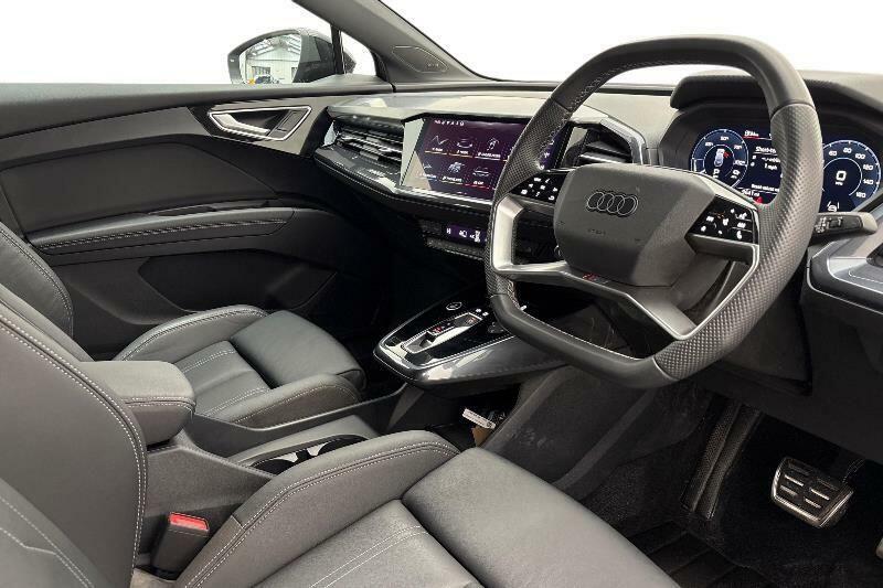Audi Q4 E Tron Black Edition 45 Quattro 210,00 Kw Blue #5