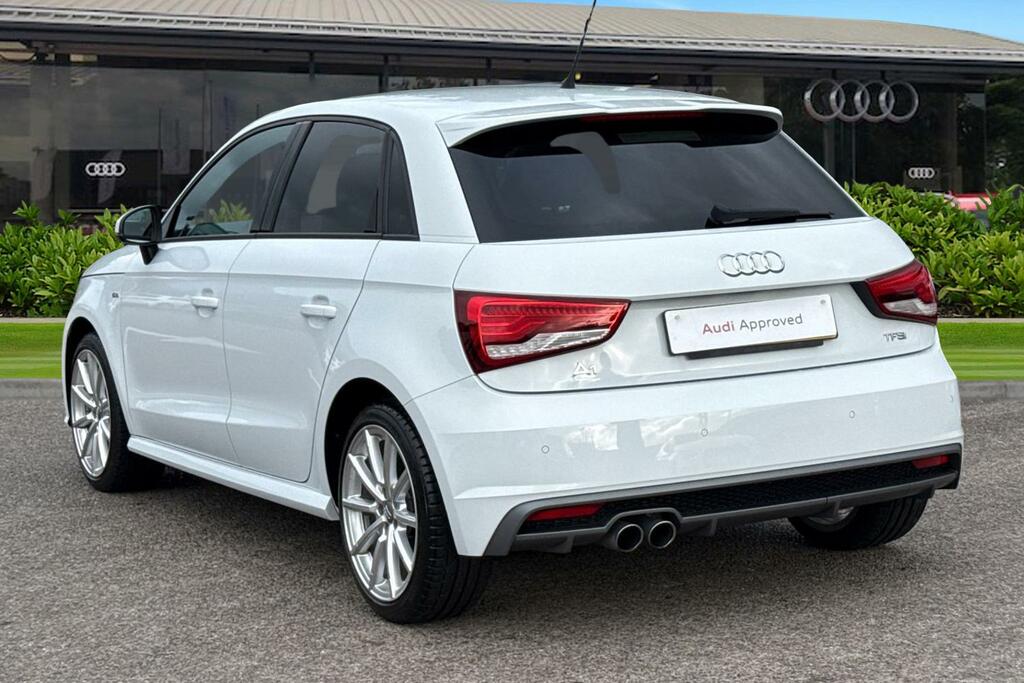 Audi A1 S Line 1.4 Tfsi Cylinder On Demand 150 Ps S Tronic White #2