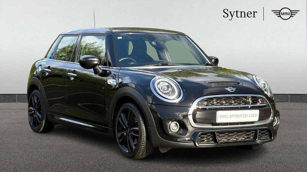 Mini Hatch 2.0 Cooper S Sport II Comfortnav Pack Black